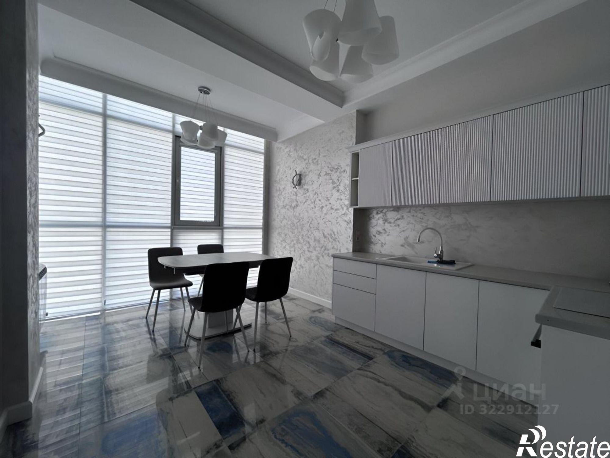 Сдать квартиру за 70 000 рублей на бульвар Эсамбаева, 11