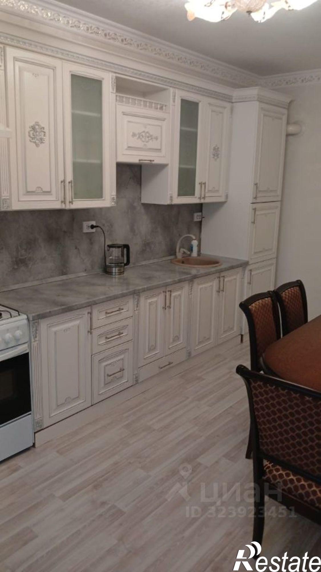 Сдать квартиру за 35 000 рублей на улица Эпендиевой, 13А