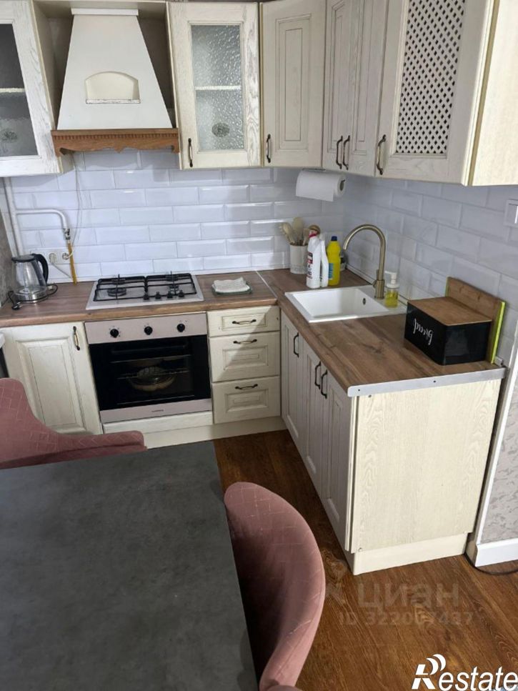 3-комн квартира улица Арсаханова, 5А,  д. 5А