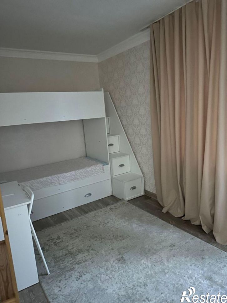 3-комн квартира улица Арсаханова, 5А,  д. 5А