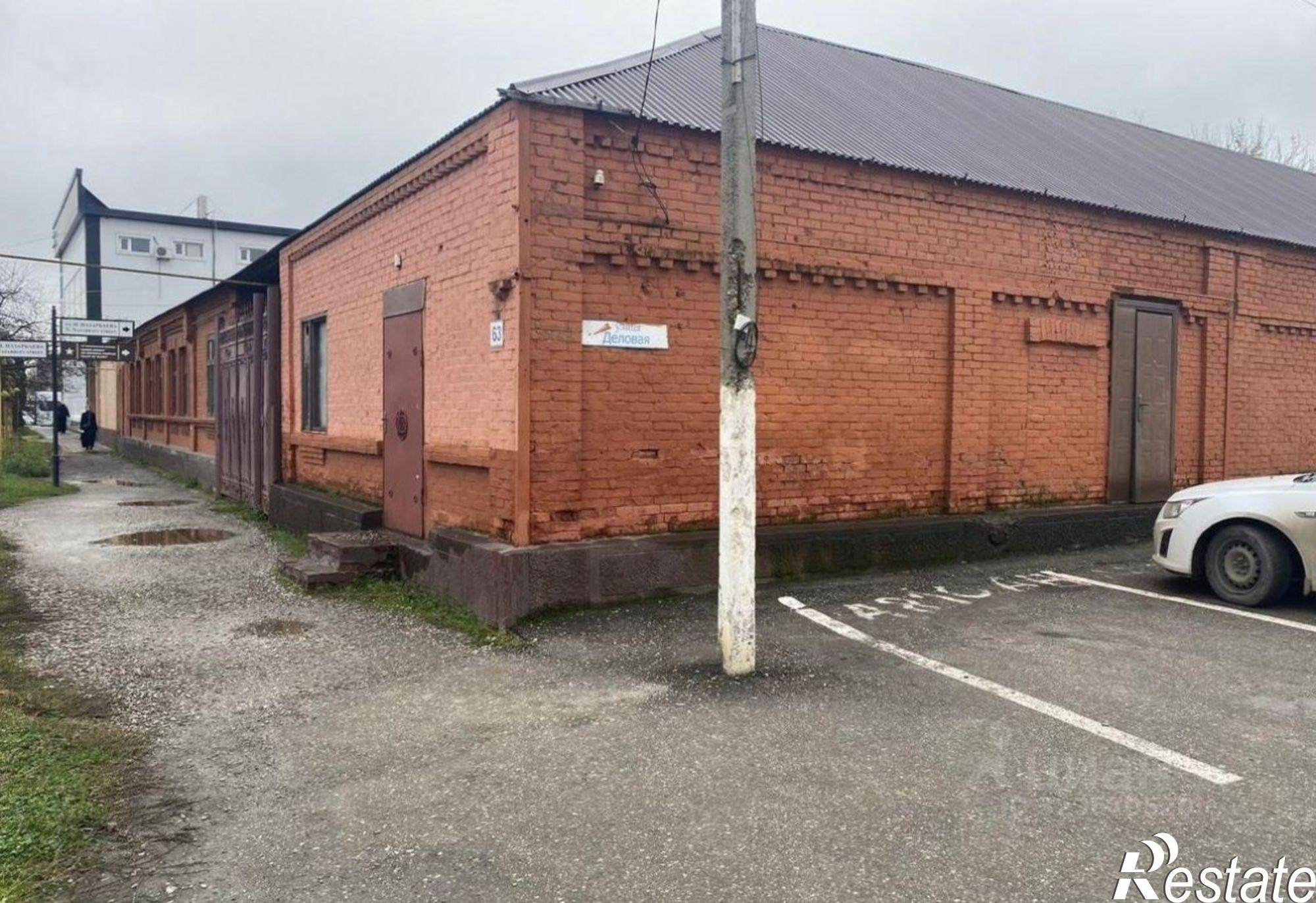 Купить дачу, дом, коттедж за 17 800 000 рублей на ул им Г.Н.Трошева, 63/8