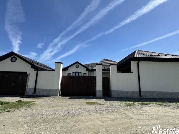 Коттедж/дом Петропавловское шоссе, 8б,  д. 8б