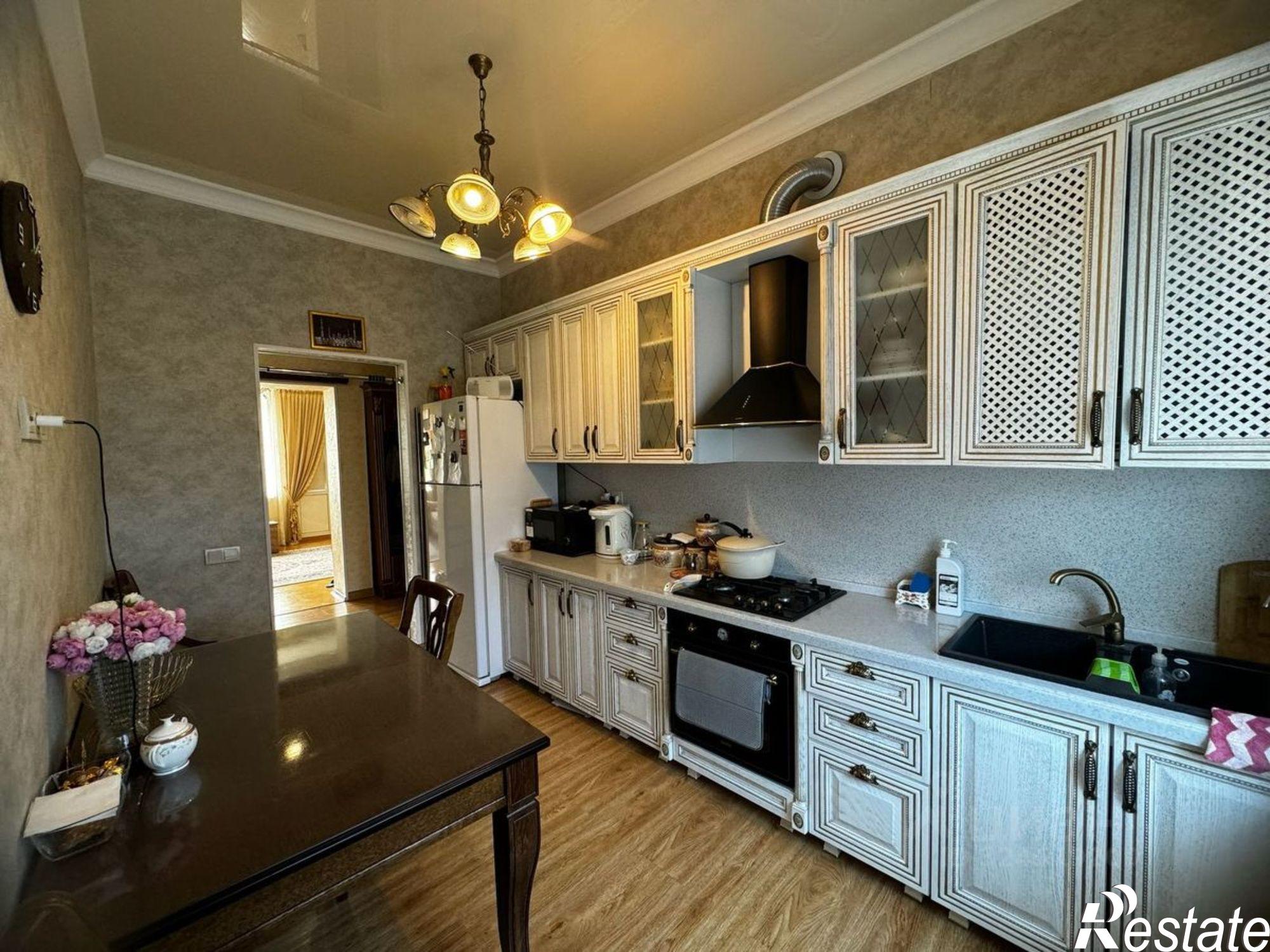 Купить квартиру за 10 000 000 рублей на пр-кт им В.В.Путина, 34а