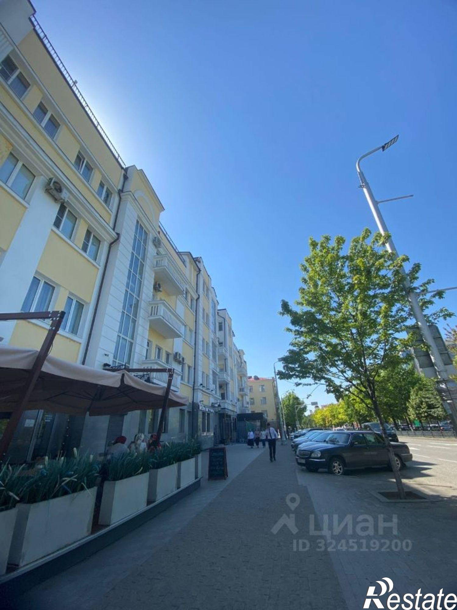 Купить квартиру за 10 000 000 рублей на пр-кт им В.В.Путина, 34а