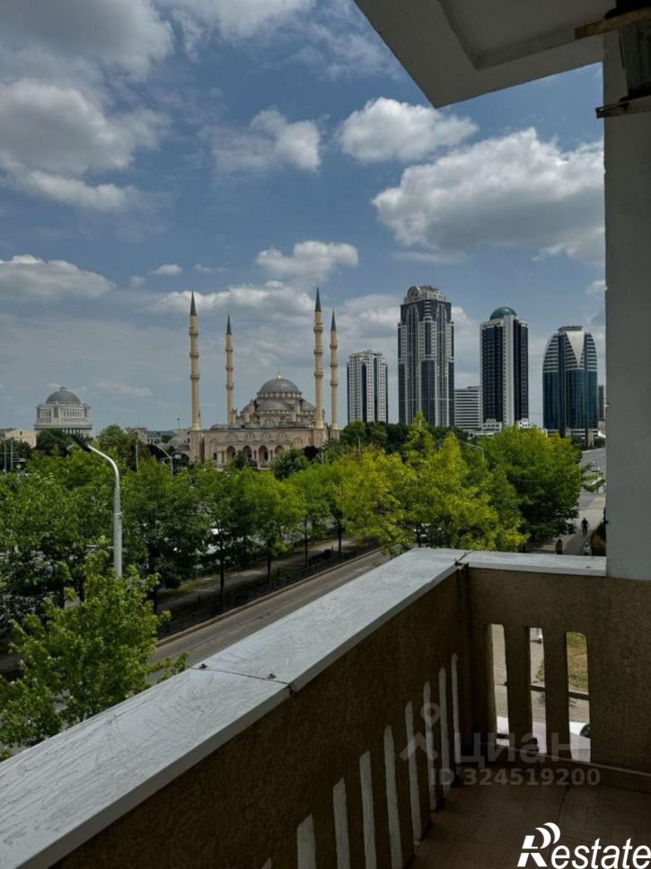 3-комн квартира пр-кт им В.В.Путина, 34а,  д. 34а