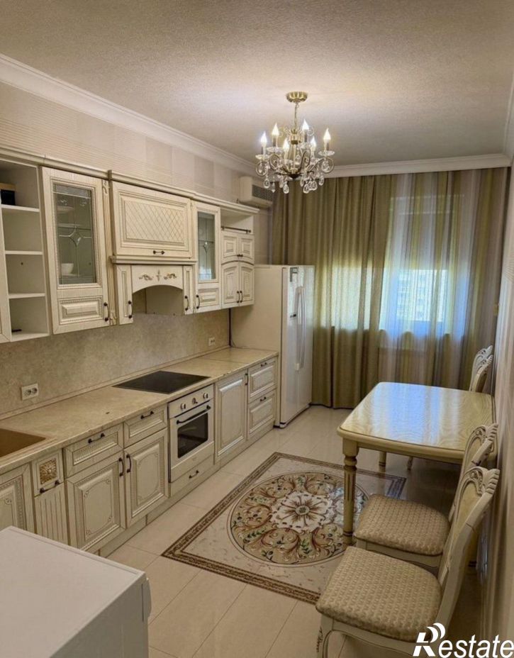 3-комн квартира улица А.А.Айдамирова, 141 к8,  д. 141 к8