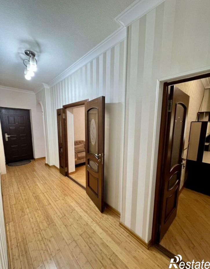 3-комн квартира улица А.А.Айдамирова, 141 к8,  д. 141 к8