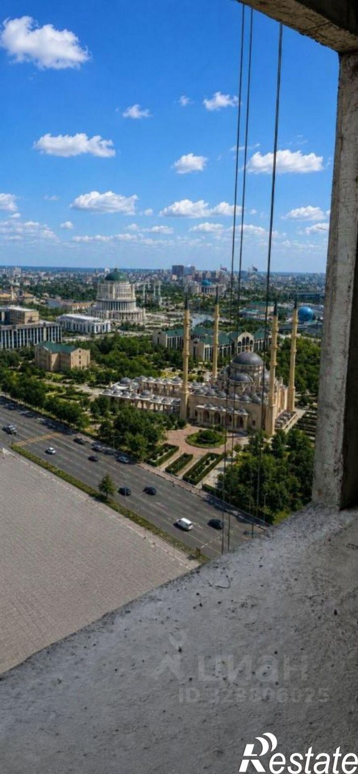 6-комн квартира пр-кт Имени Хусейна Абубакаровича Исаева, 85,  д. 85