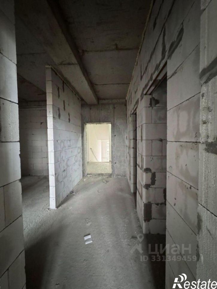 3-комн квартира улица Сайханова, 133 к11,  д. 133 к11