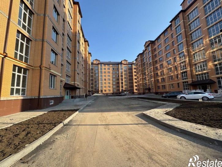 3-комн квартира улица Сайханова, 133 к11,  д. 133 к11