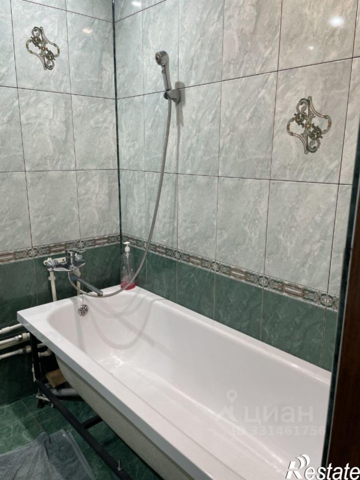 3-комн квартира улица Цеповой, 121,  д. 121