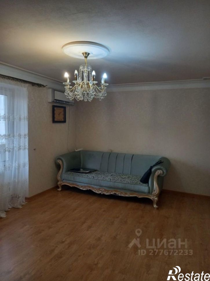 3-комн квартира ул имени Хусейна Исаева, 77,  д. 77