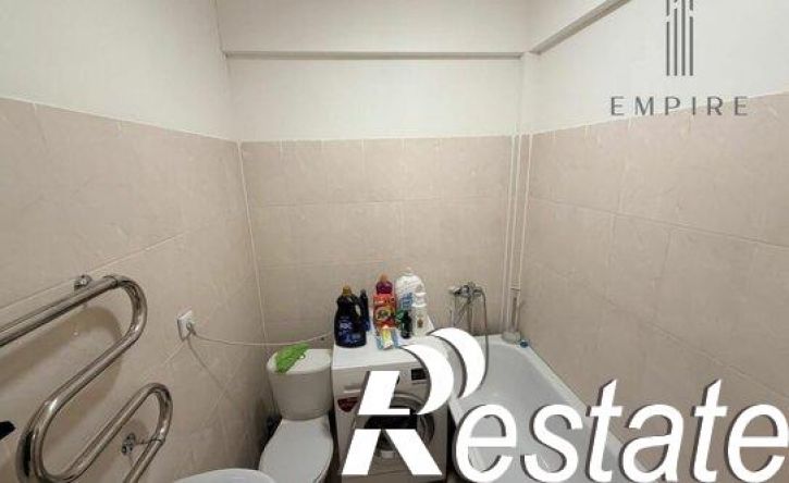 3-комн квартира улица Погуляева, 24,  д. 24