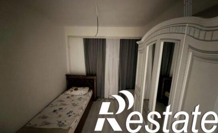 3-комн квартира улица Погуляева, 24,  д. 24