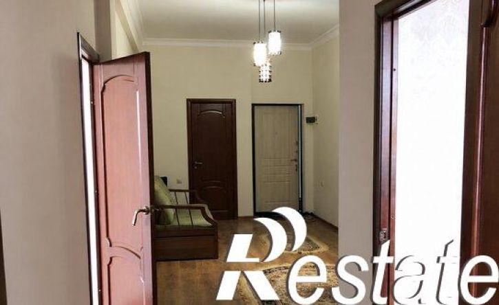 3-комн квартира улица Иоанисиани, 13Б,  д. 13Б