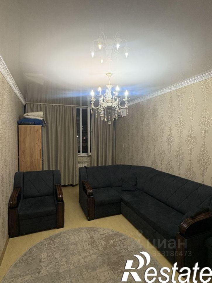 2-комн квартира улица А.А.Айдамирова, 141 к8,  д. 141 к8