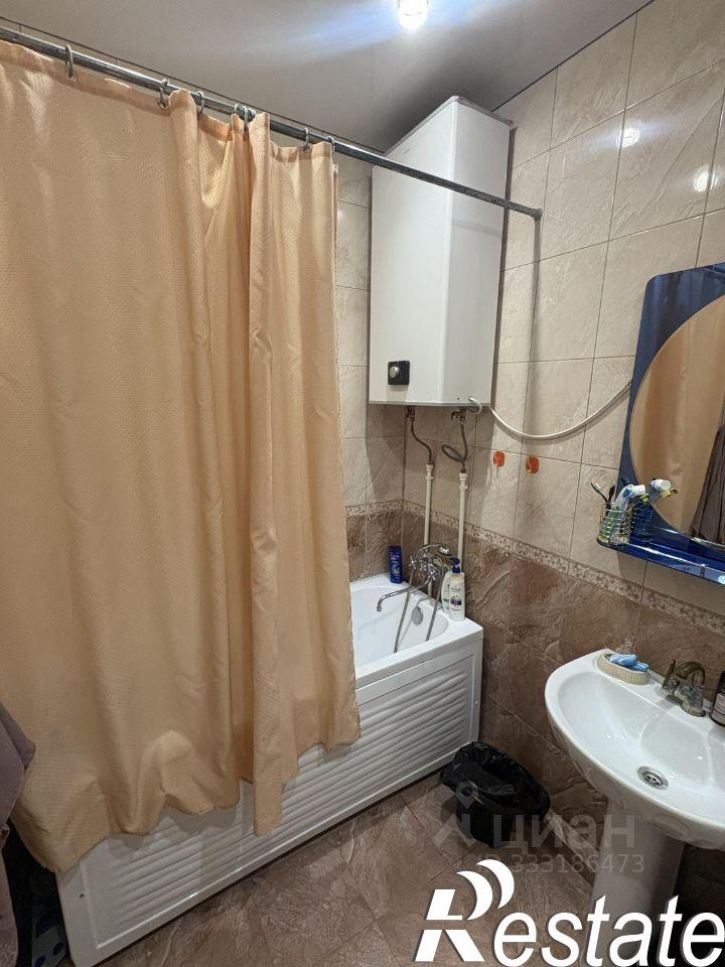 2-комн квартира улица А.А.Айдамирова, 141 к8,  д. 141 к8