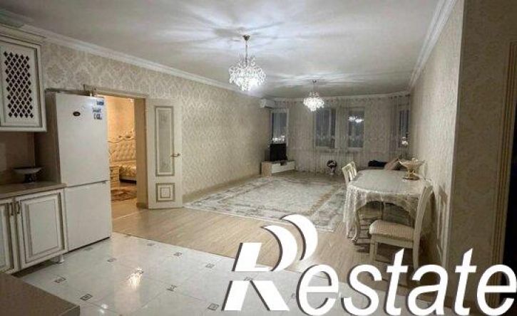 2-комн квартира улица Сайханова, 22А,  д. 22А