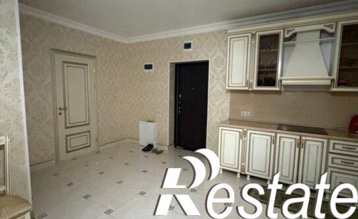 2-комн квартира улица Сайханова, 22А,  д. 22А